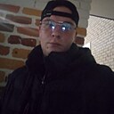 Знакомства: Кирилл, 25 лет, Артемовский