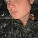 Знакомства: Макс, 22 года, Шымкент