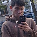 Знакомства: Макс, 25 лет, Новый Уренгой