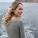 Знакомства: Карина, 36 лет, Симферополь