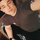 Знакомства: Дмитрий, 27 лет, Кемерово