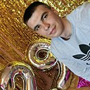 Знакомства: Олег, 29 лет, Енакиево