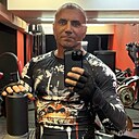 Знакомства: Максим, 40 лет, Оленегорск