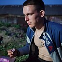 Знакомства: Игорь, 23 года, Бобров