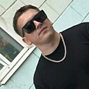 Знакомства: Виктор, 28 лет, Ильиногорск