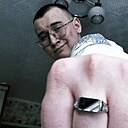 Знакомства: Дамир, 21 год, Курган