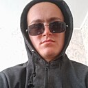 Знакомства: Макс, 21 год, Симферополь