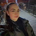 Знакомства: Юлия, 33 года, Санкт-Петербург