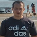 Знакомства: Александр, 30 лет, Ленинск