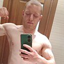 Знакомства: Мик, 23 года, Донецк