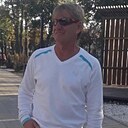 Знакомства: Олег, 61 год, Луганск