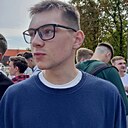 Знакомства: Александр, 21 год, Бобруйск