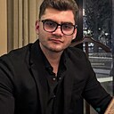 Знакомства: Артем, 24 года, Саяногорск