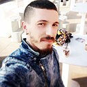 Знакомства: Cosmin, 28 лет, Ploiești