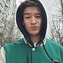 Знакомства: Макс, 20 лет, Москва