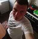 Знакомства: Андрей, 32 года, Черногорск