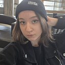 Знакомства: Софа, 18 лет, Тюмень