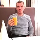 Знакомства: Алекс, 39 лет, Кировград