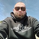 Знакомства: Илья, 41 год, Псков