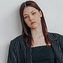 Знакомства: Злата, 18 лет, Тюмень