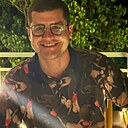 Знакомства: Виктор, 34 года, Валдай