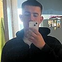 Знакомства: Максим, 19 лет, Екатеринбург