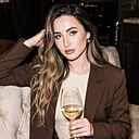 Знакомства: Камилла, 27 лет, Смоленск
