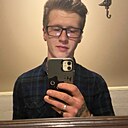 Знакомства: Макс, 20 лет, Псков
