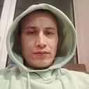 Знакомства: Гордый, 35 лет, Тюмень