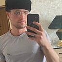 Знакомства: Макс, 25 лет, Симферополь