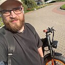 Знакомства: Артем, 27 лет, Жлобин