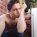 Знакомства: Иван, 23 года, Осинники