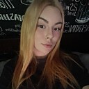 Знакомства: Карина, 22 года, Москва
