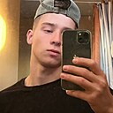 Знакомства: Макс, 21 год, Вологда