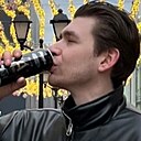 Знакомства: Олег, 27 лет, Москва