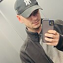 Знакомства: Максим, 32 года, Юрга