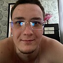 Знакомства: Denis, 21 год, Березники