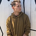 Знакомства: Сергей, 22 года, Симферополь