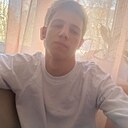 Знакомства: Илья, 18 лет, Сергиев Посад