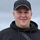 Знакомства: Андрей, 33 года, Тюмень