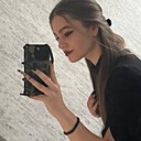 Знакомства: Полина, 18 лет, Минск