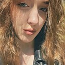 Знакомства: Ульяна, 19 лет, Москва