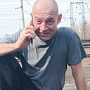 Знакомства: Данила, 22 года, Болотное