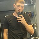 Знакомства: Артур, 29 лет, Невинномысск