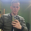 Знакомства: Юрий, 29 лет, Новосибирск