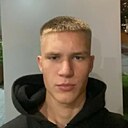Знакомства: Максим, 22 года, Орел