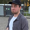 Знакомства: Дмитрий, 26 лет, Тюмень