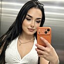 Знакомства: Лора, 23 года, Каспийск
