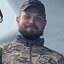 Знакомства: Виталий, 24 года, Елабуга