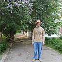 Знакомства: Артем, 31 год, Самара